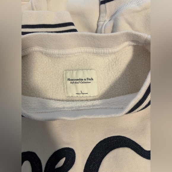 Abercrombie & Fitch Cape Cod Lobster Sweatshirt - Picture 3 of 3